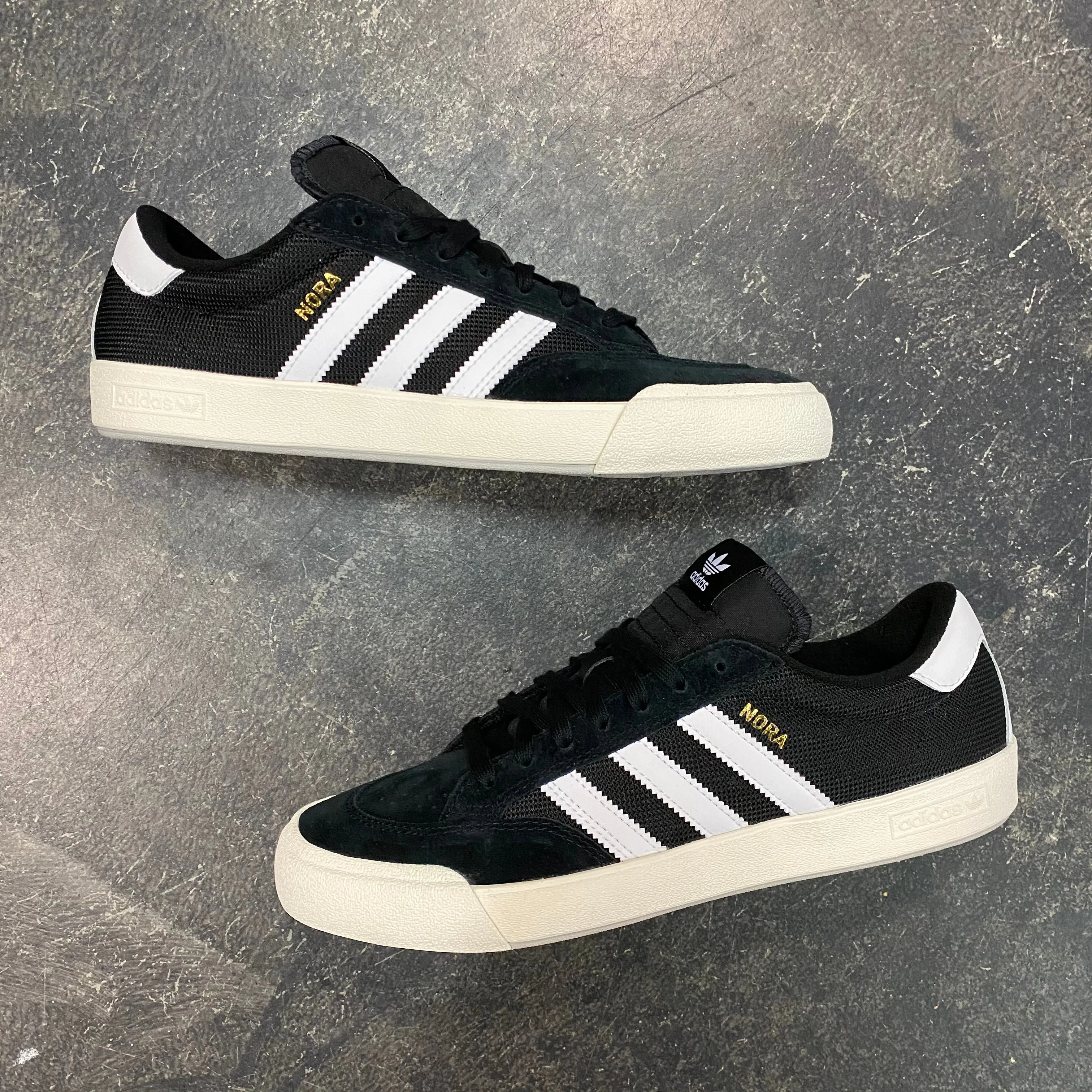 Adidas Nora Black/White