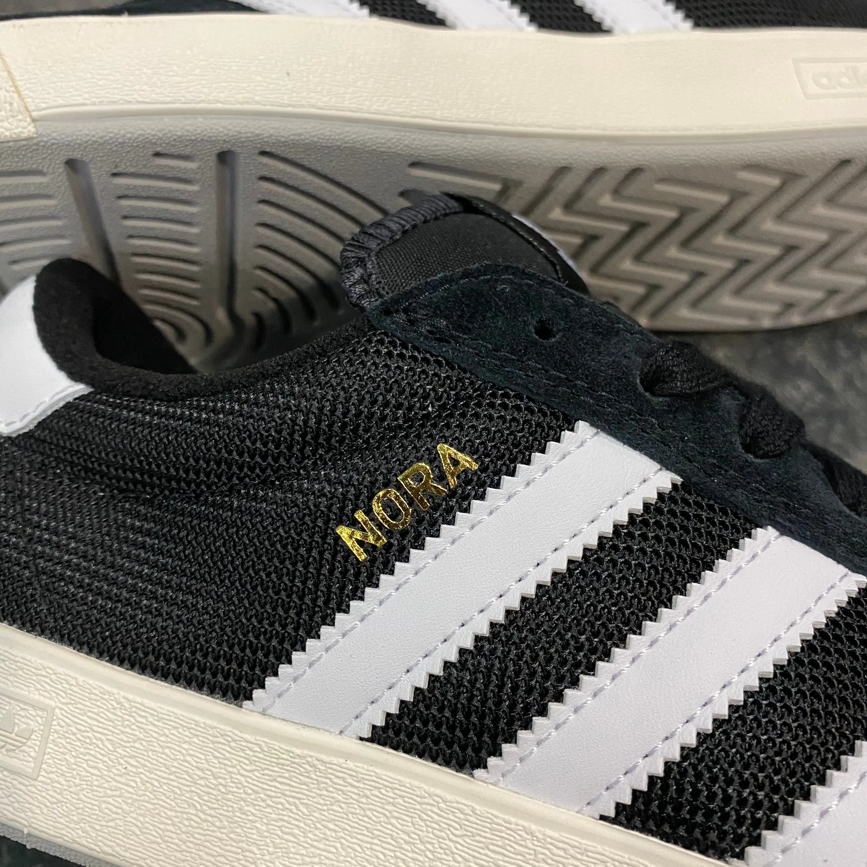 Adidas Nora Black/White