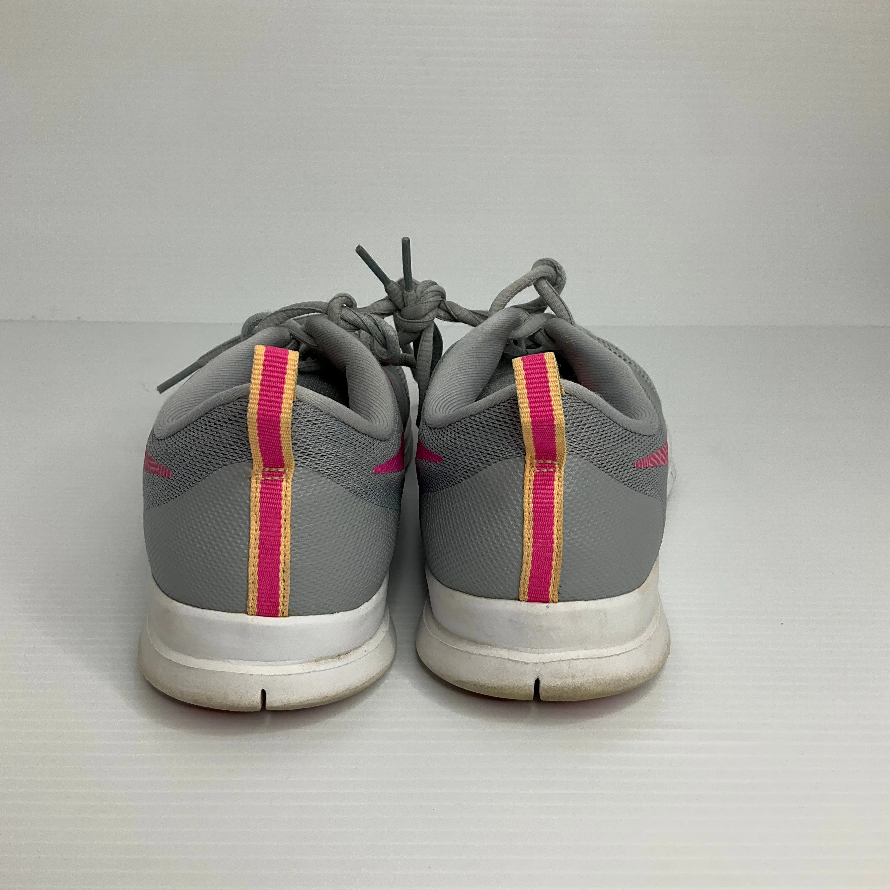 Grey Shoes Athletic Nike, Size 9.5