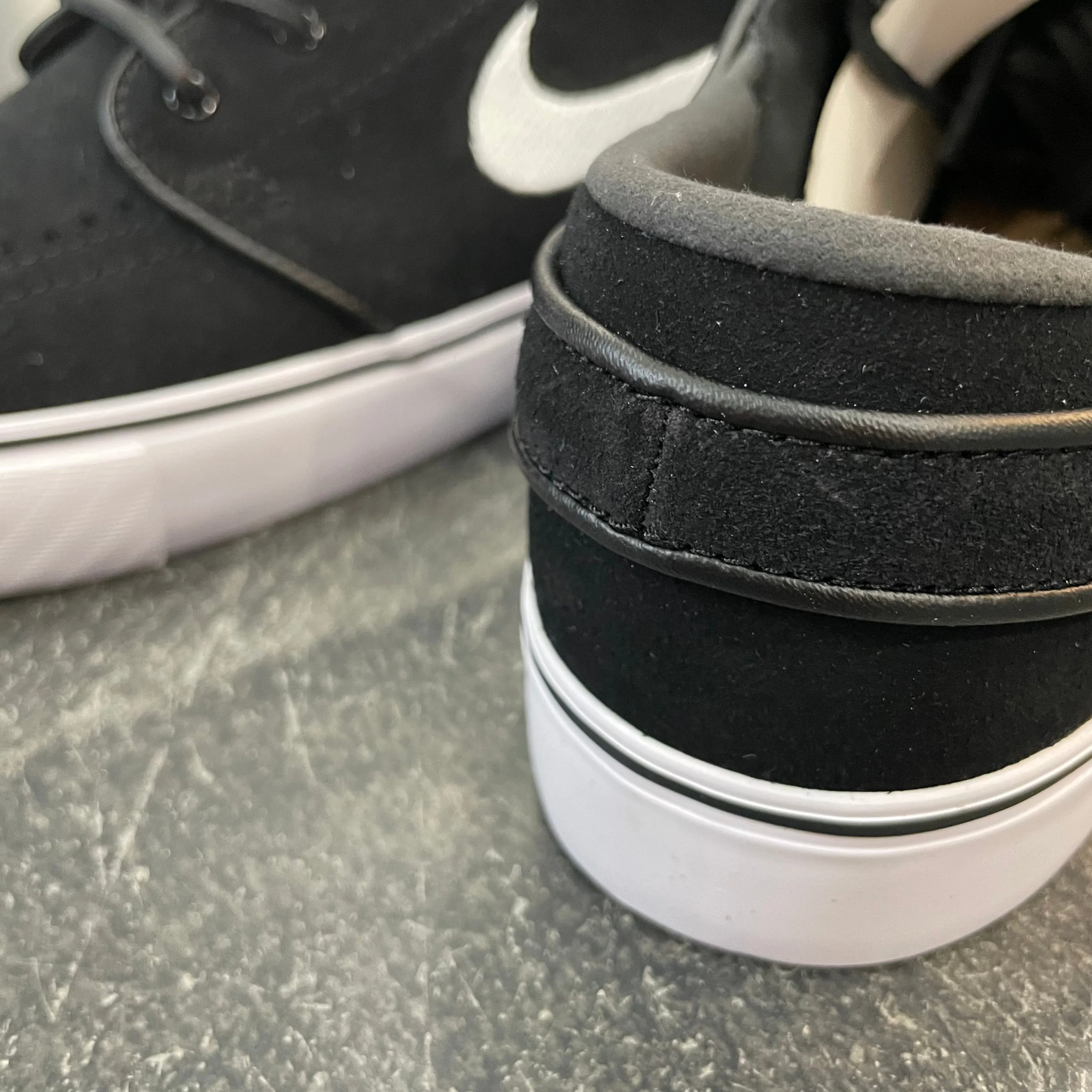 Nike SB Janoski OG  Black/White