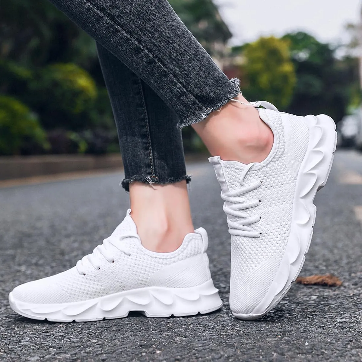 Women's Running Shoes Breathable Casual Athletic Sneakers Lightweight Comfortable Slip On Gym Walking Tennis Fashion Casual Shoes Sports Shoes